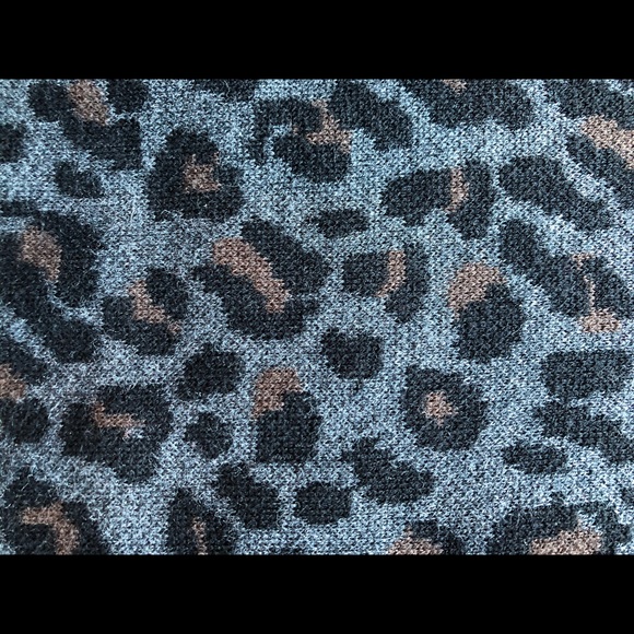 Ann Taylor Leopard Print Medium Sweater - Picture 8 of 11